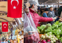 Istanbul: Creștere de peste 60% a costului vieții în octombrie