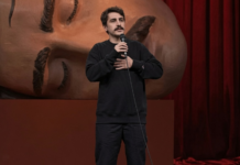 Procurorii turci investighează un show viral de stand-up. Comediantul reținut pe aeroport